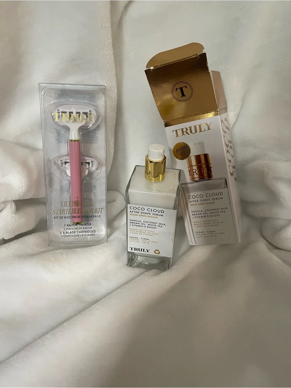 TRULY Pink Razor Starter Kit with Coco Cloud After Shave Serum